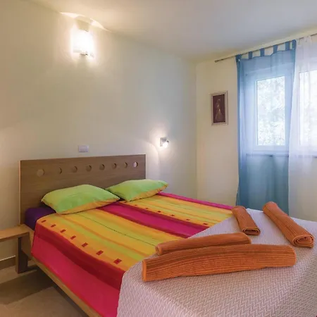 Gorgeous In With Kitchen