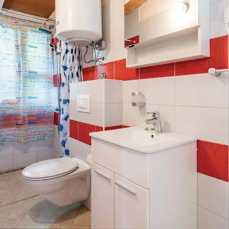 Gorgeous In With Kitchen Holiday home Medulin