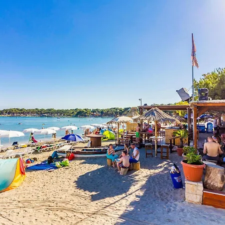 Gorgeous In With Kitchen