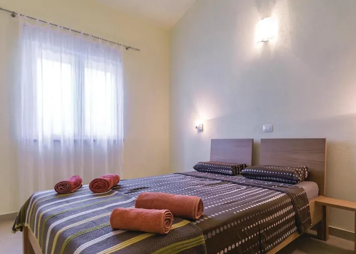 Gorgeous In With Kitchen