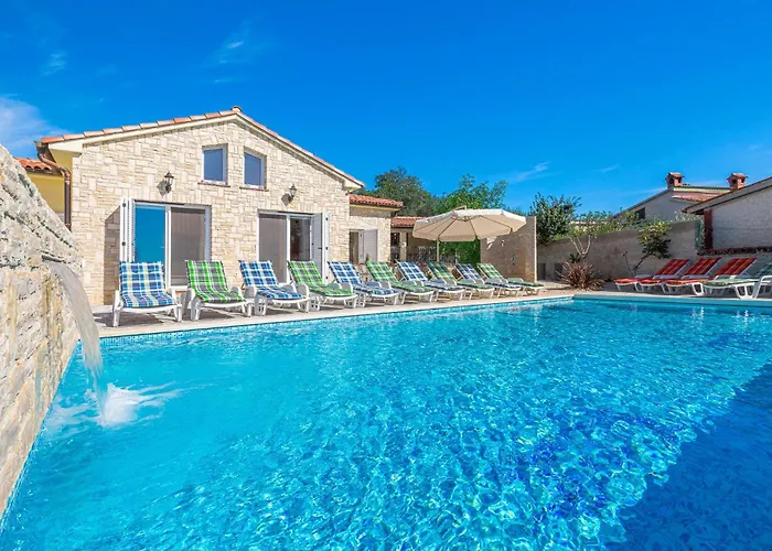 Дом отдыха Gorgeous In With Kitchen Медулин