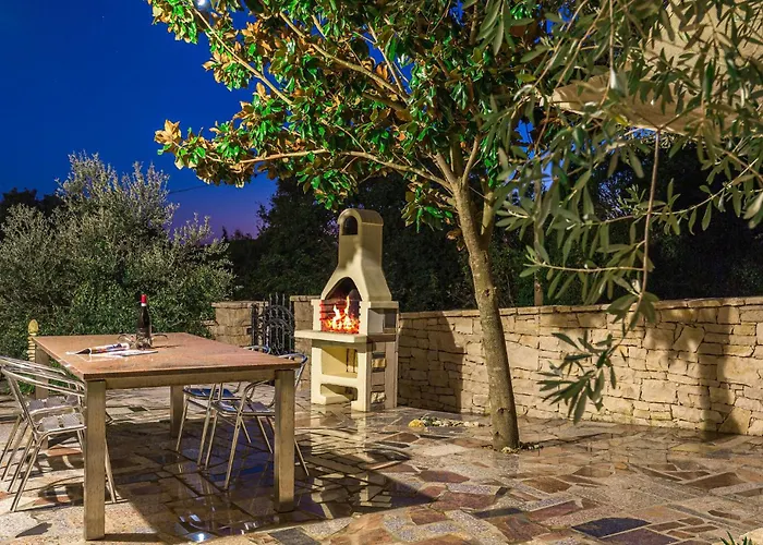 Gorgeous In With Kitchen 메덜린