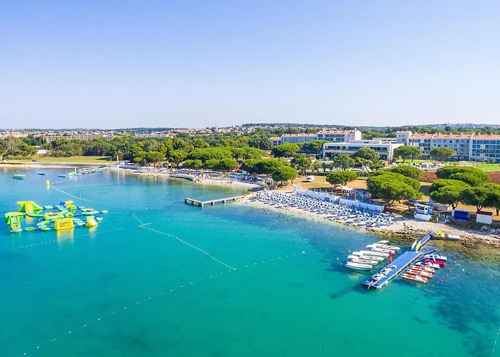 Gorgeous In With Kitchen 메덜린