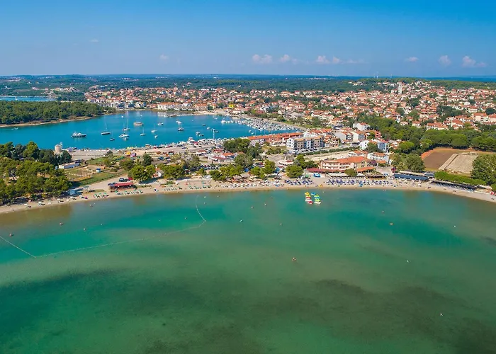 Gorgeous In With Kitchen 메덜린