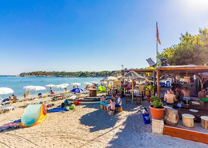 Gorgeous In With Kitchen